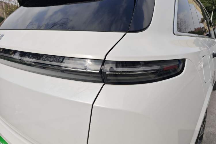 Used Li Auto L7 2023 Air model
