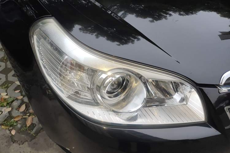 Used Chevrolet Epica 2013 1.8 SE Comfort Edition AT Right Front Headlight