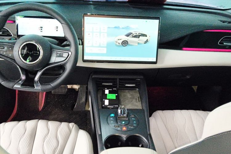 Used BYD Seal 06 New Energy 2025 DM-i Intelligent Drive 120KM Flagship Model
