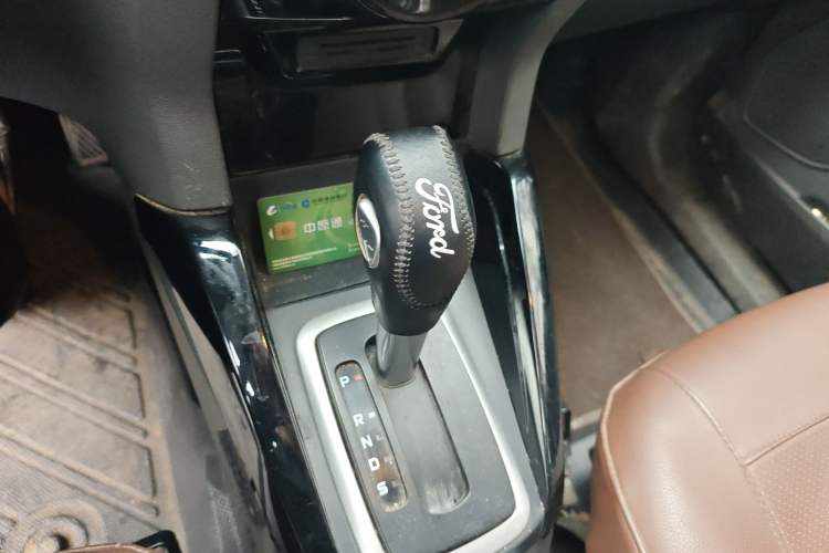 Used Ford EcoSport 2013 1.5L Automatic Fashion Model
