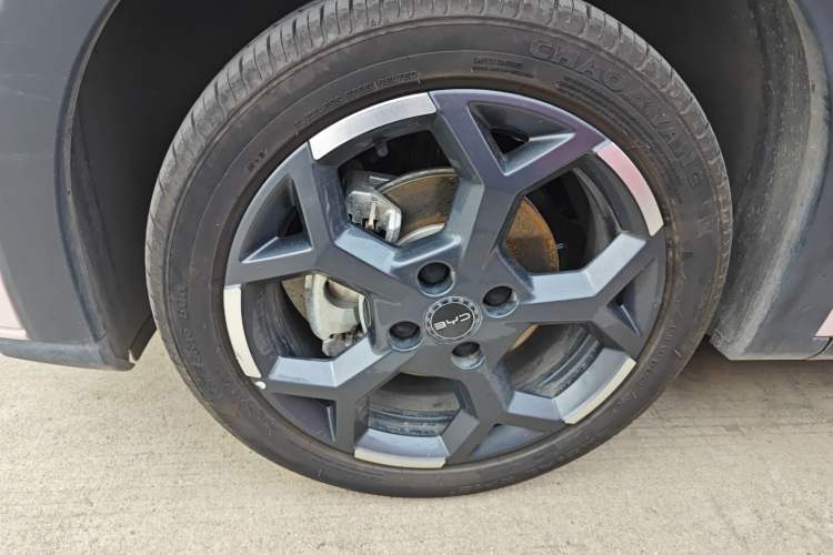 Used BYD Seagull 2024 Honor Edition 305km Freedom Version Left Front Wheel Hub