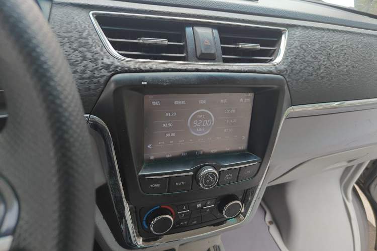 Used Jinbei New Hiace X30L 2016 1.5L Business Edition DLCG14 Audio And AC Panel