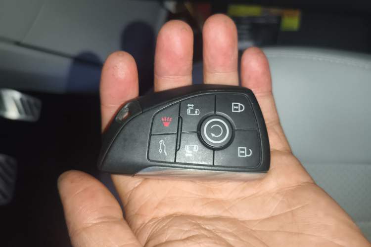 Used Buick GL8 New Energy 2024 Lu Zun Deluxe Edition 7-Seater
