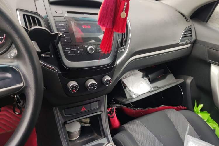 Used MG 5 2012 1.5L Manual Fashion Edition
