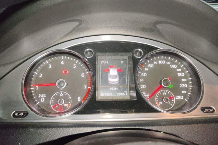 Used Volkswagen FAW-Volkswagen CC 2015 2.0 TSI Luxury Model
