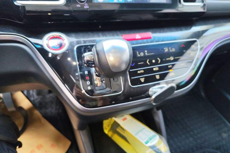 Used Honda Elysion 2019 2.0L Hybrid Supreme Edition
