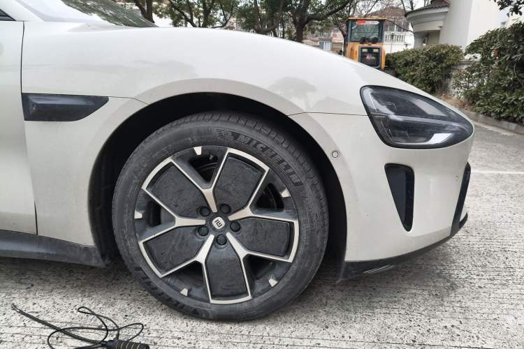 Used Xiaomi Auto SU7 2024 Rear-Drive Standard Founder Edition