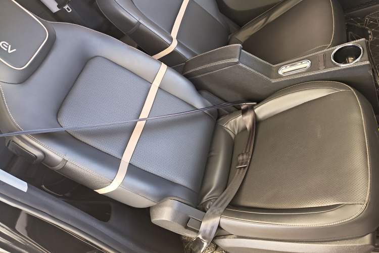 Used Baojun KiWi EV 2022 Designer Lite Edition Ternary Lithium Right Front Seat