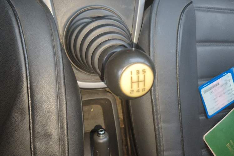 Used Suzuki Wagon R X5 2013 Cruise Edition 1.4L VVT Standard Model Gear Lever