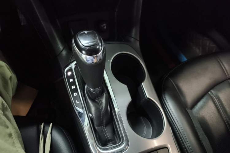Used Chevrolet Cruze 2017 1.5L Automatic Pioneer Sunroof Edition
