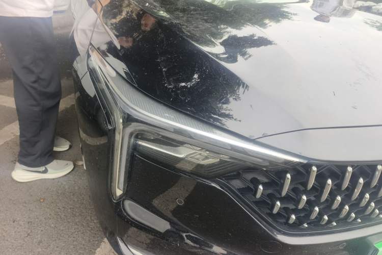 Used Bestune B70 2025 Dragon Edition 1.5T Comfort Model Right Front Headlight