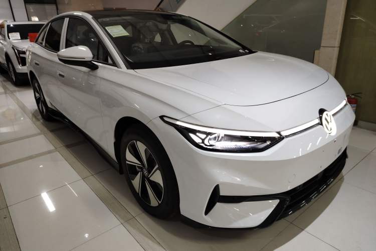 Used Volkswagen ID.7 VIZZION 2024 AIR model
