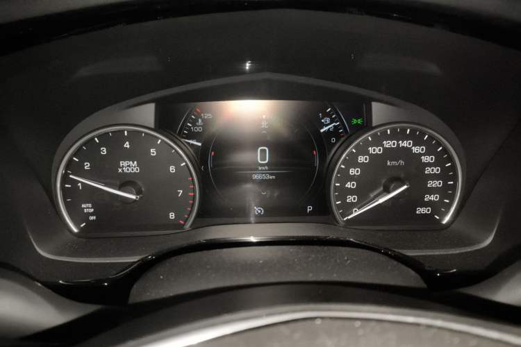 Used Cadillac XT5 2017 Anniversary Edition 25T Luxury Model
