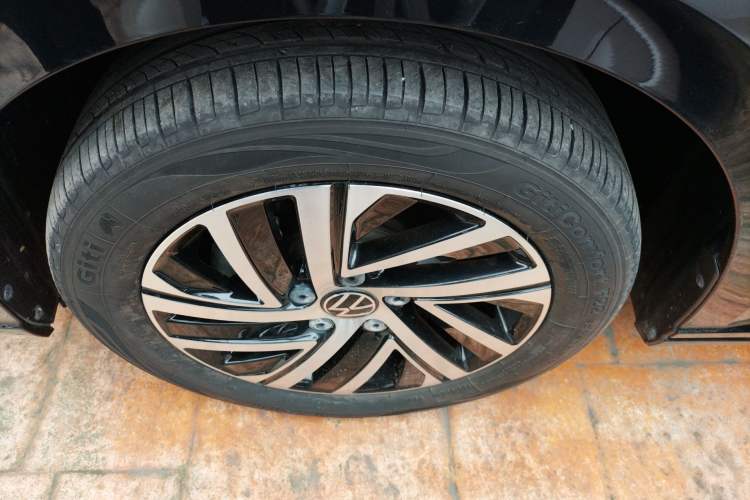 Used Volkswagen Lavida 2023 280TSI DSG Full-Comfort Edition Left Front Wheel Hub