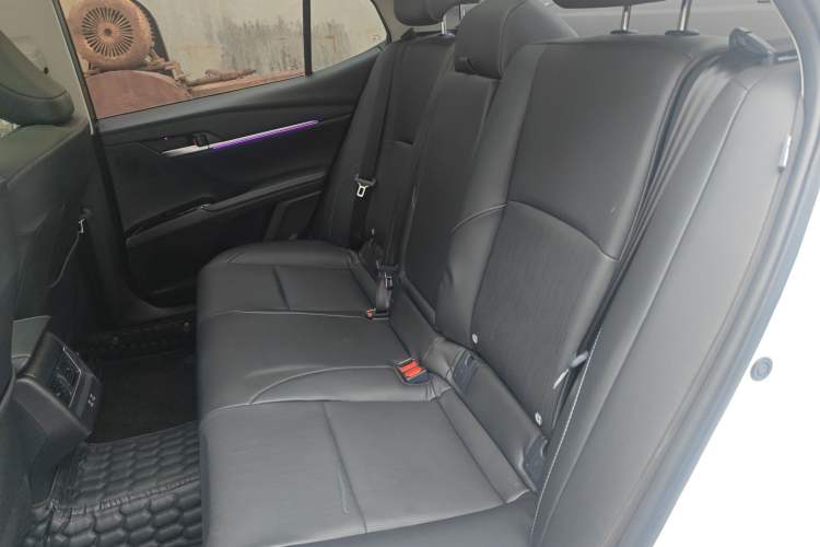 Used Toyota Camry 2024 Dual-Motor 2.0 HG Premium Edition
