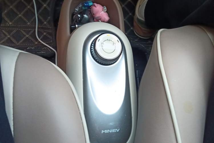 Used Wuling Hongguang MINIEV 2025 Four-Door Version Advanced Edition
