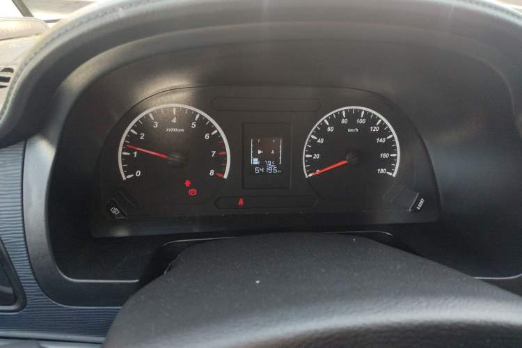 Used FORTHING Lingzhi 2023 V3 1.6L Base Model 2 Seats Instrument Cluster