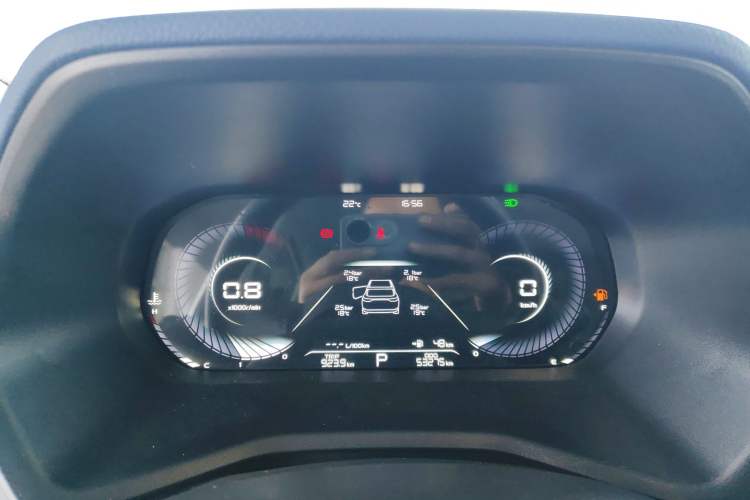 Used Geely Auto Emgrand 2022 4th Generation 1.5L CVT Flagship Model
