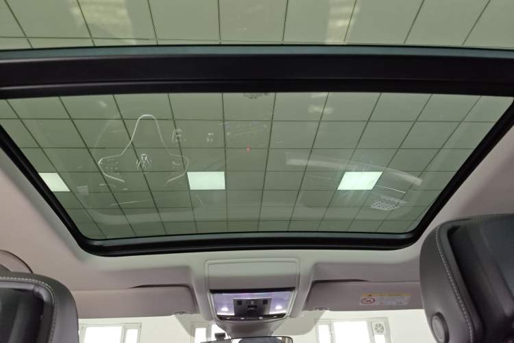 Used Volkswagen Passat 2023 Facelift 330TSI Luxury Edition