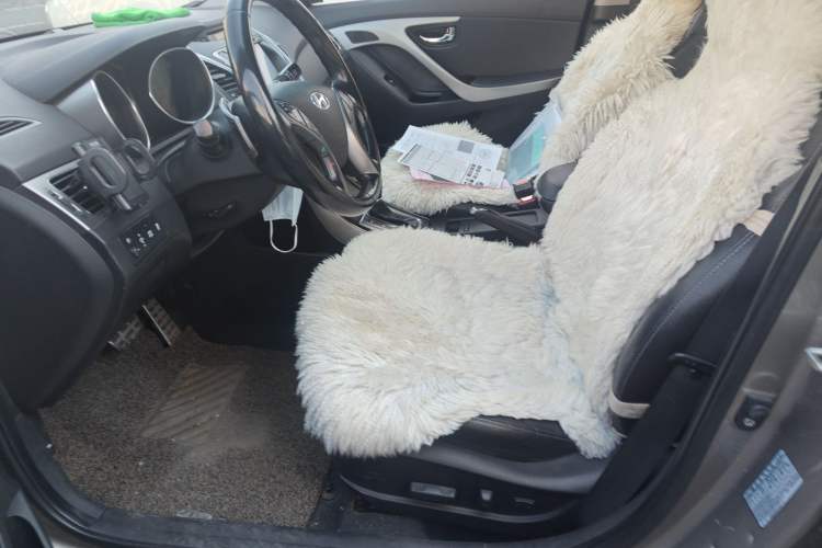 Used Hyundai Elantra (5th Generation / Langdong) 2012 1.8L Automatic Prestige Model
