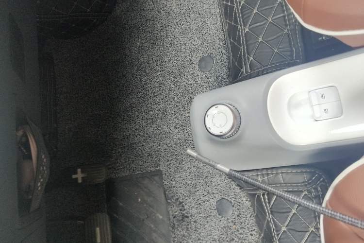 Used Wuling Hongguang MINIEV 2022 GAMEBOY 300km Enthusiast Model with Lithium Iron Phosphate