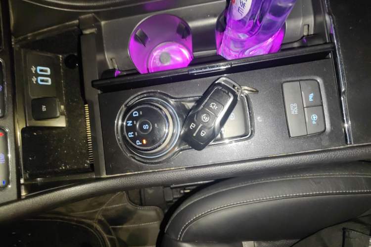 Used Ford Taurus 2017 EcoBoost 325 V6 Flagship Model
