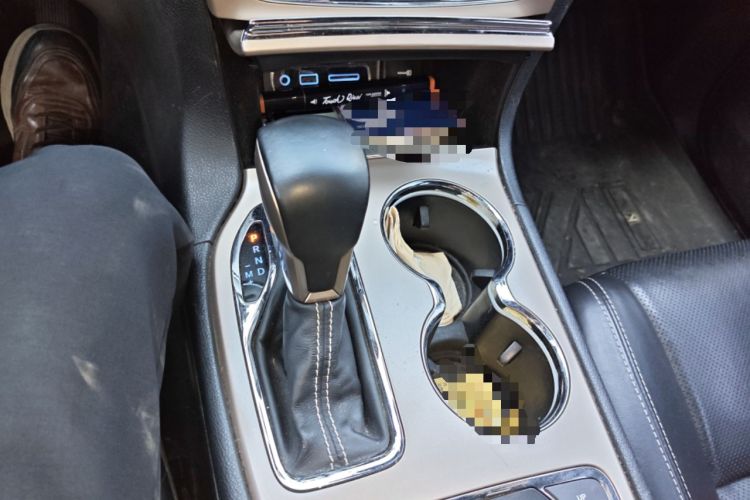 Used Jeep Grand Cherokee 2016 3.0L Elite Navigation Edition Gear Lever