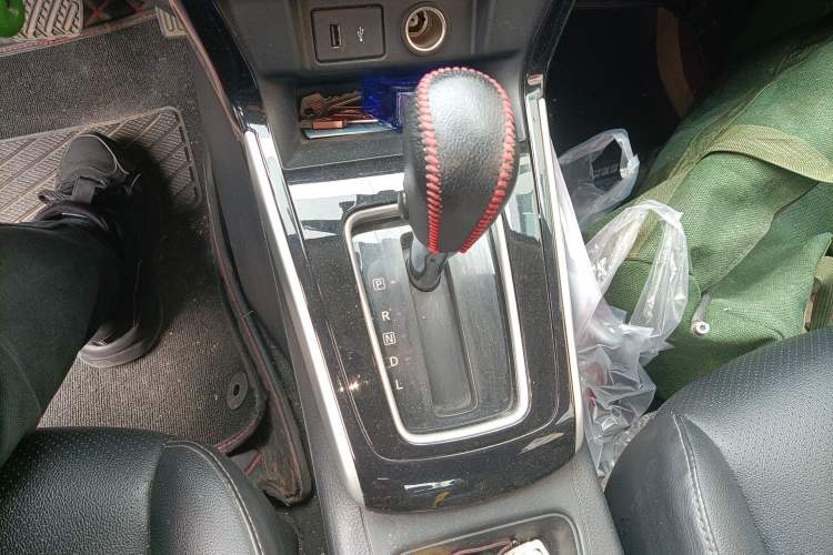 Used Nissan Sylphy 2021 Classic 1.6XL CVT Luxury Edition Gear Lever