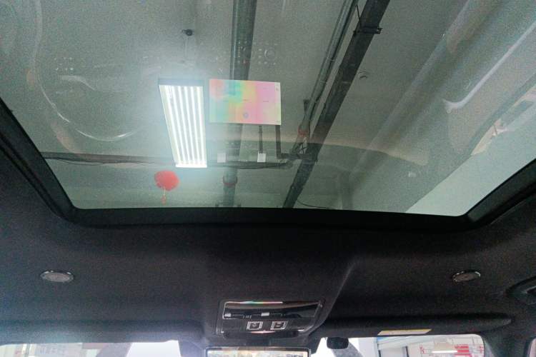 Used Land Rover Defender 2025 110 3.0T P400 – Dynamic HSE Headliner