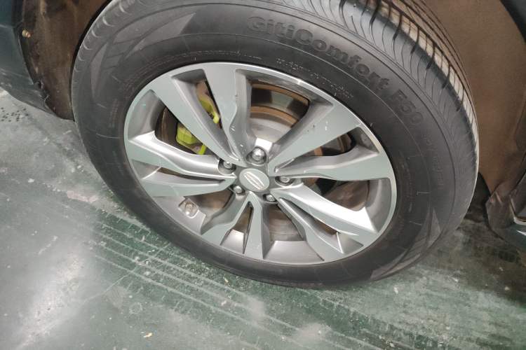 Used Geely Auto Emgrand X7 Sport 2016 1.8TD Automatic ZhiZun Version