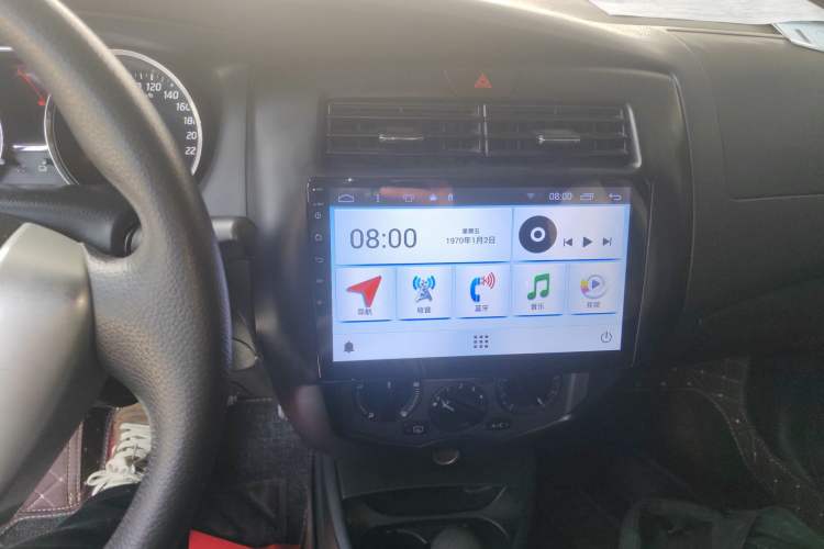 Used Nissan Livina 2013 Jinrui 1.6XL CVT Comfort Edition Audio And AC Panel