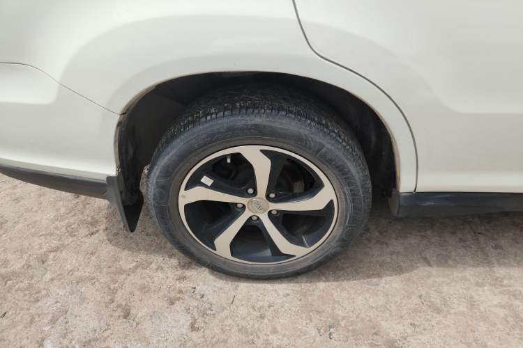 Used BYD S7 2015 2.0T Upgraded Automatic Luxury Version
