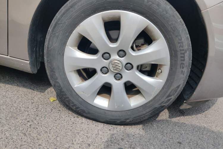 Used Buick Regal 2015 2.0L Leading Fashion Edition