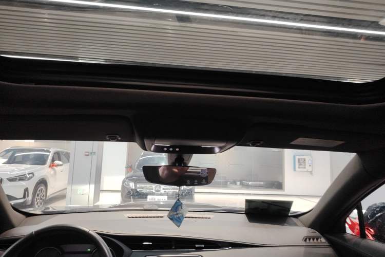 Used Cadillac XT4 2020 Revised Version 28T Two-Wheel Drive Tech Edition Headliner