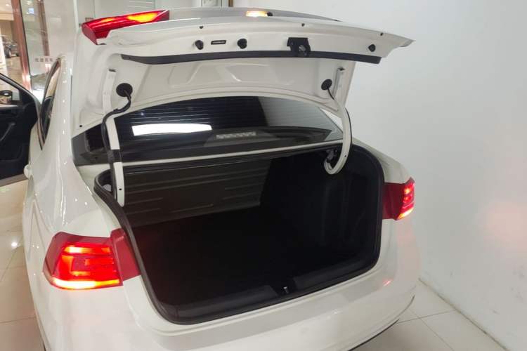 Used Volkswagen Santana 2021 1.5L Manual Fashion Edition
