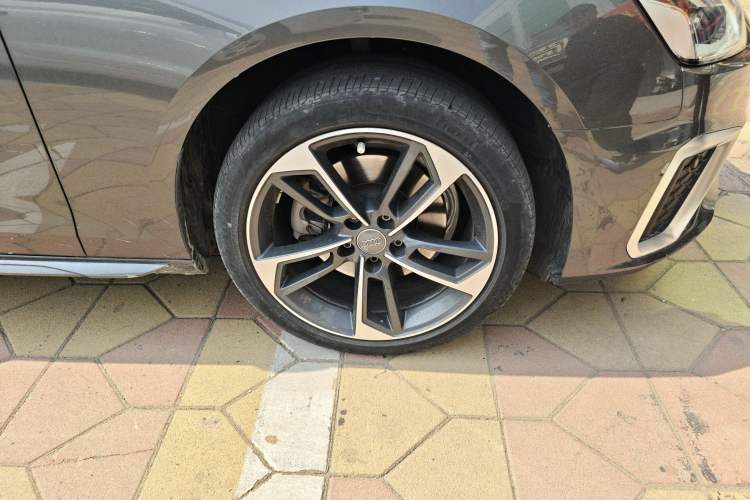 Used Audi A4L 2022 40 TFSI Fashion Dynamic Model
