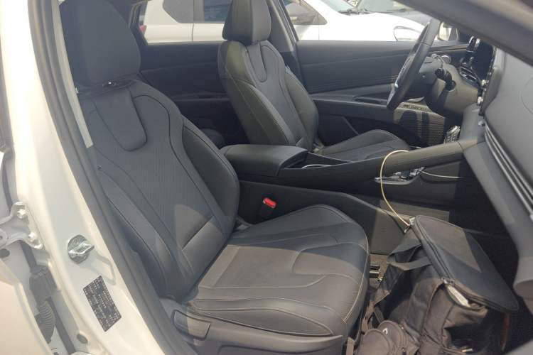 Used Hyundai Elantra 2021 1.5L CVT GLX Elite Edition
