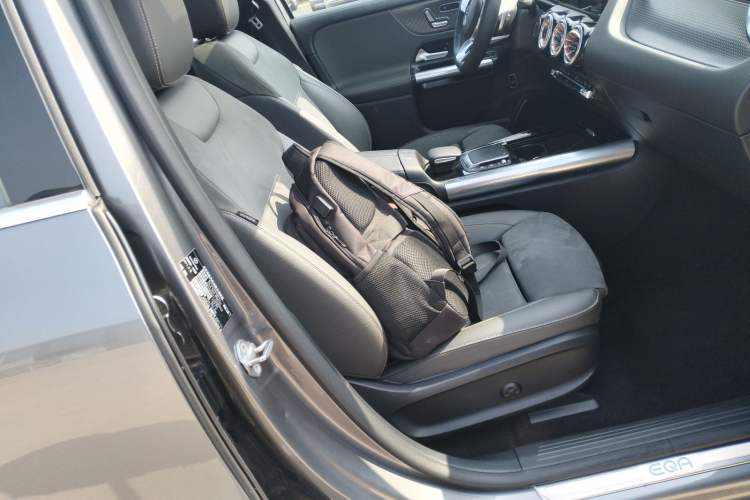 Used Mercedes-Benz EQA 2022 EQA 300 4MATIC Launch Edition
