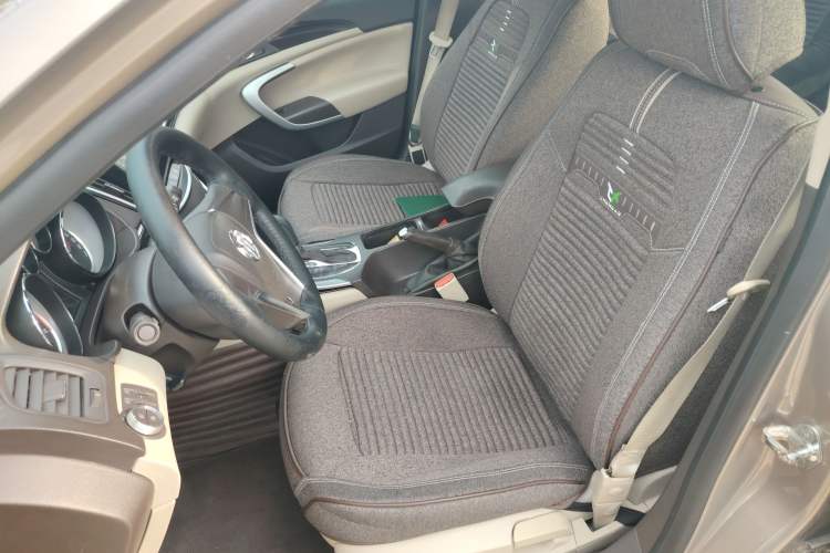 Used Buick Regal 2015 2.0L Leading Fashion Edition