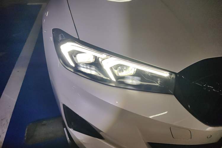Used BMW i3 2024 eDrive 35 L
