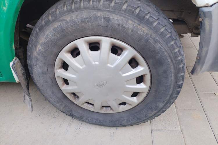 Used Ford Classic Transit 2013 2.8T Diesel Logistics Model with Short Wheelbase and Mid-Roof JX493ZLQ4