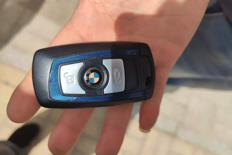 Used BMW 3 Series 2018 320i M Sport Package Vehicle Key