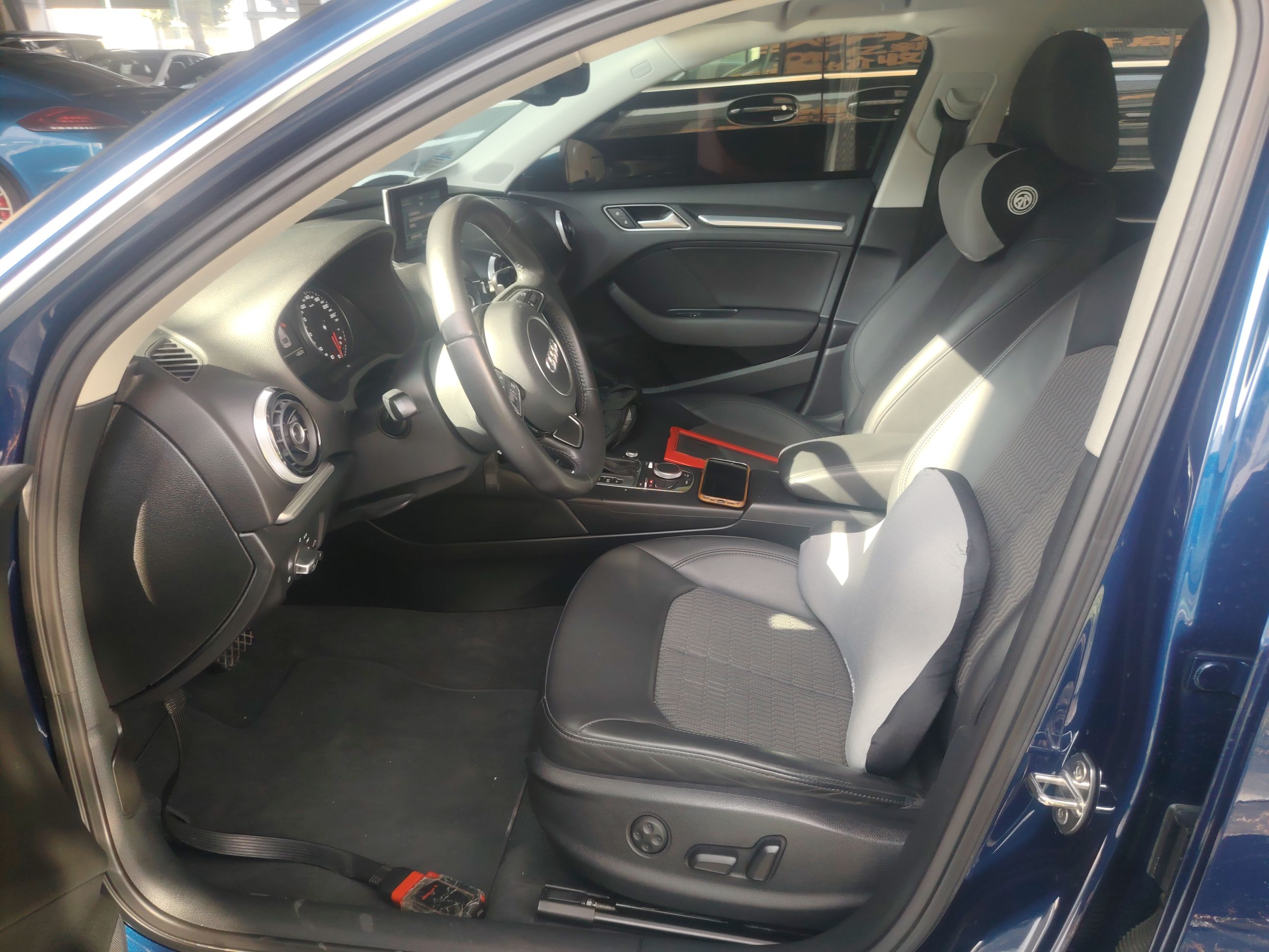 Interior delantero