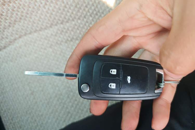 Used Buick GT 2018 18T Automatic Elite Model Vehicle Key