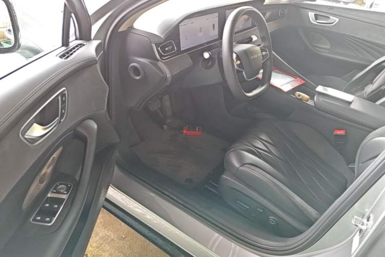 Used Roewe D7 2023 DMH 125km Flagship Edition
