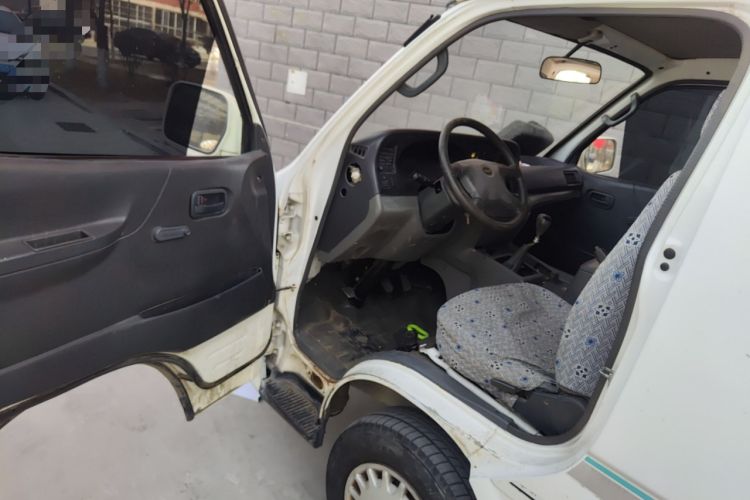 Used Jinbei Hiace 2011 2.0L 5th Generation Kuaiyunwang Standard Version 4G19
