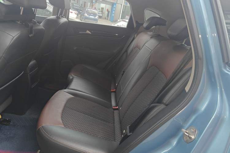 Used Dongfeng Aeolus AX5 2017 1.4T Automatic Quyue Model
