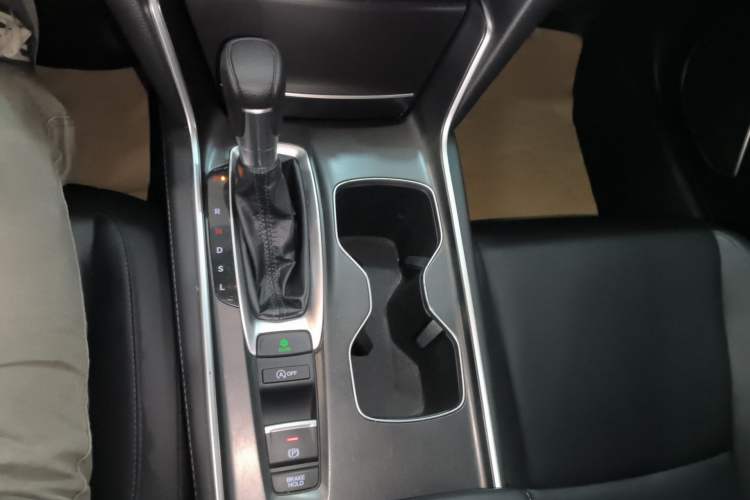 Used Honda Accord 2022 260TURBO Luxury Edition Gear Lever