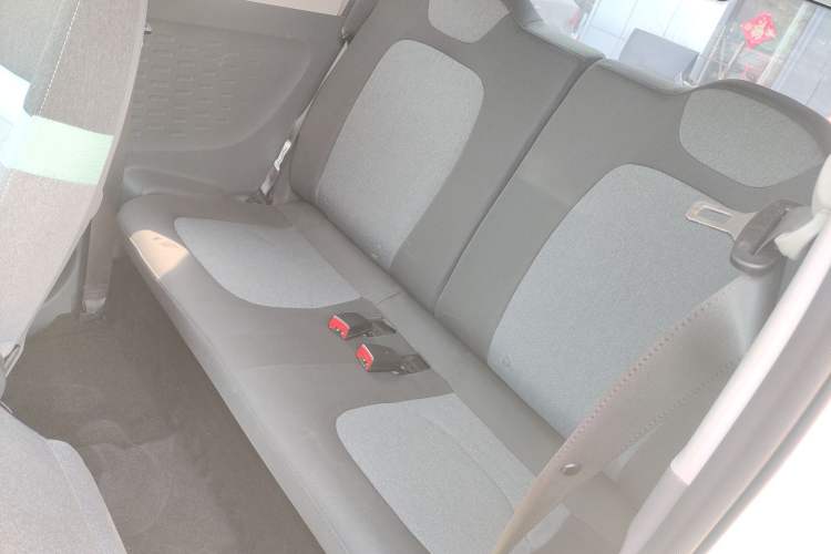 Used Wuling Hongguang MINIEV 2021 Macaron Premium Model – Lithium Iron Phosphate Left Rear Seat