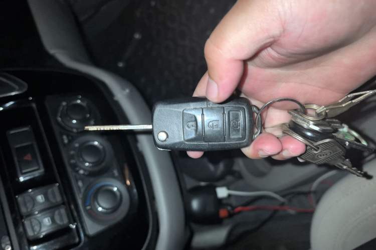 Used FORTHING Lingzhi 2017 Restyled M3L 1.6L 7-Seater Comfort Version
